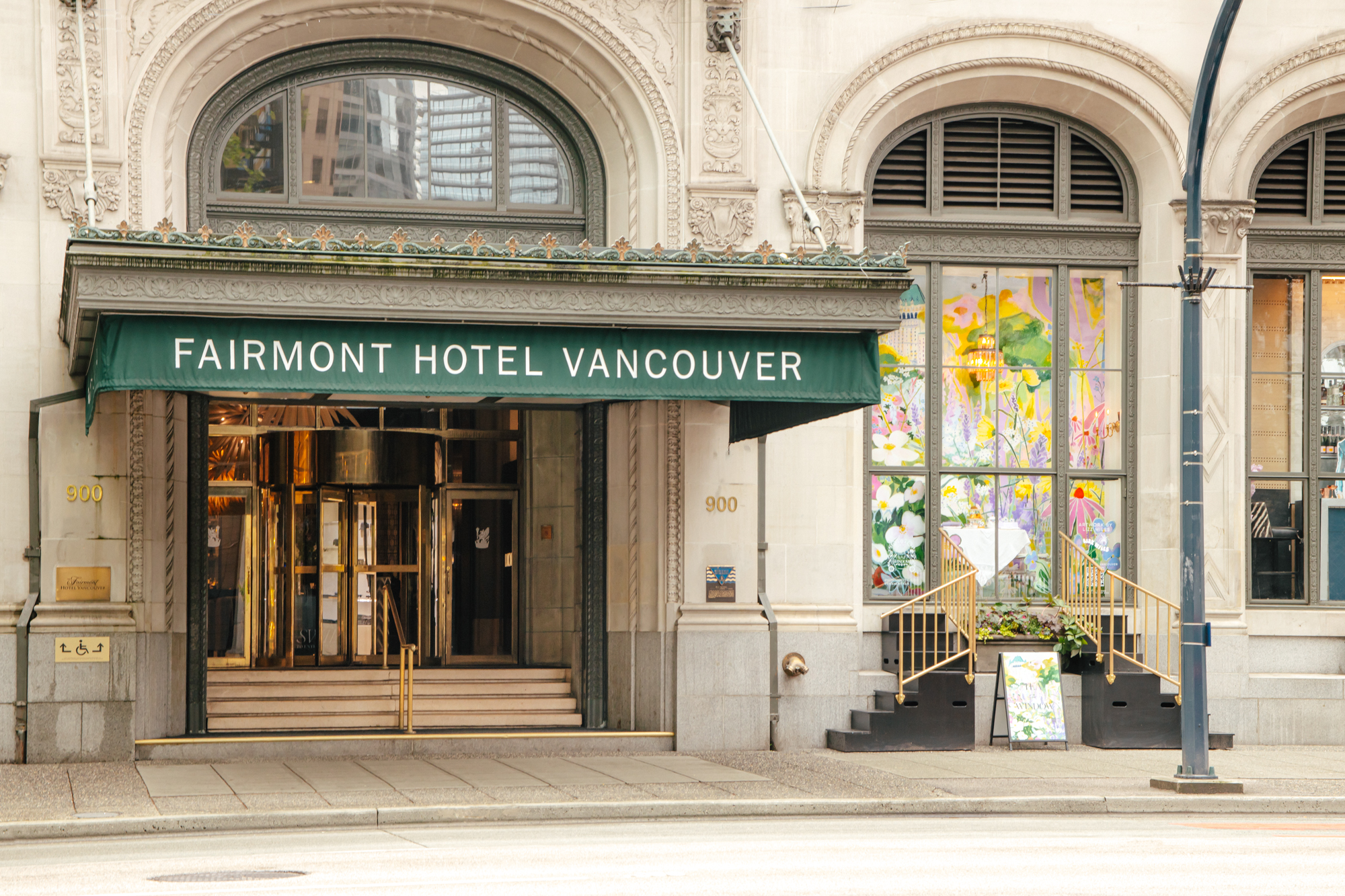 O:\Sales & Catering\Sales\Olivia\Photos\Tea in the Window\Lizz Miles Art_John Looy