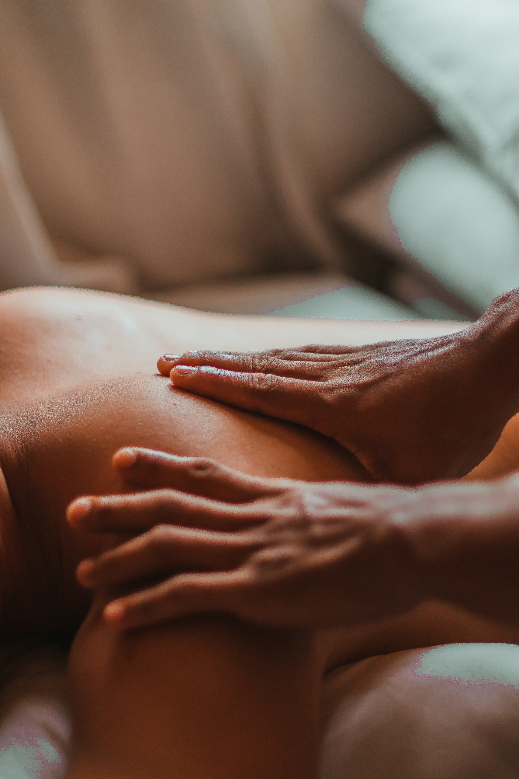 Woman getting a massage at spa | Image: pexels-nothing-ahead-3230236