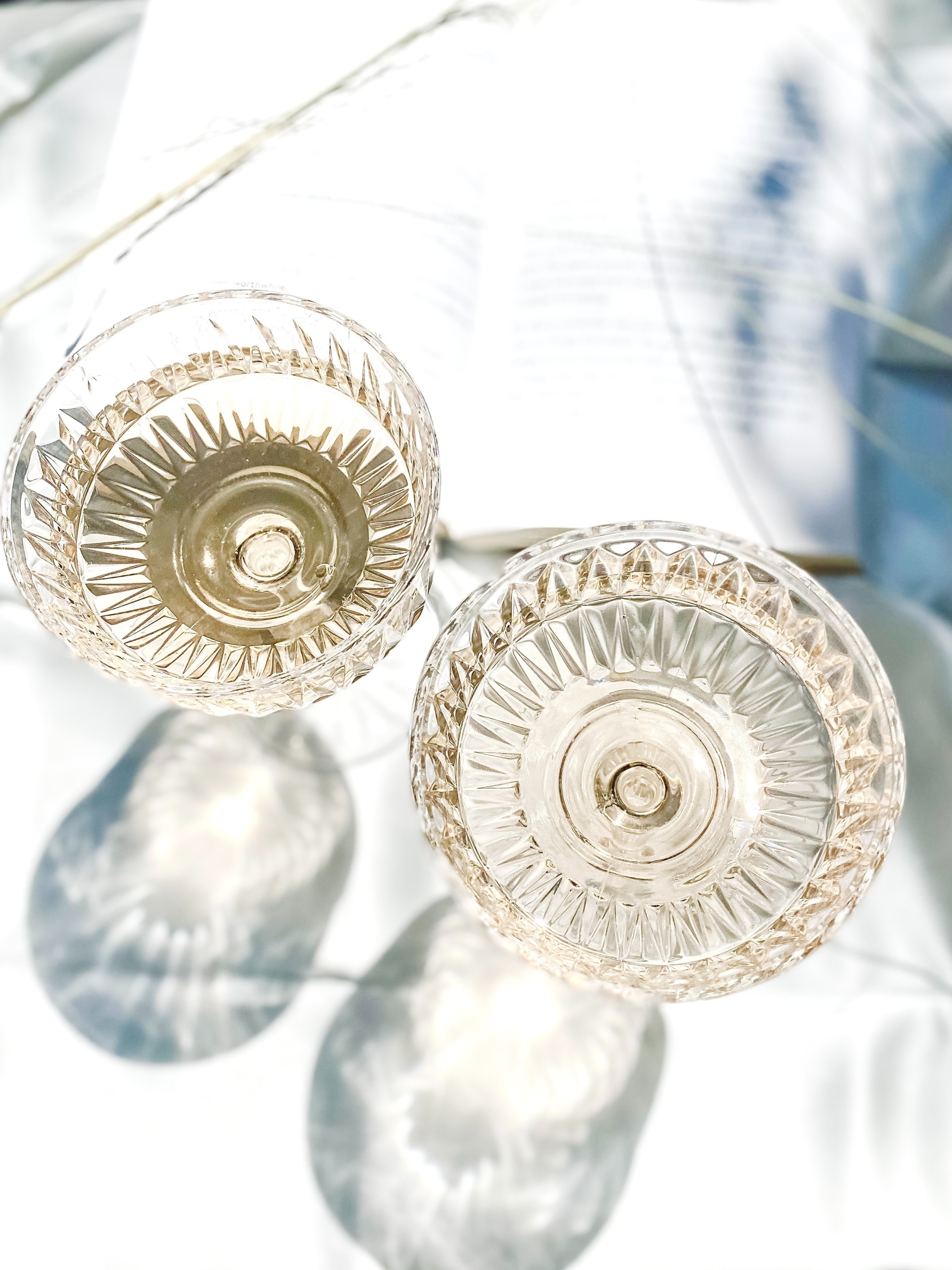 White wine in beautiful glasses | Image: pexels-studio-naae-15692038