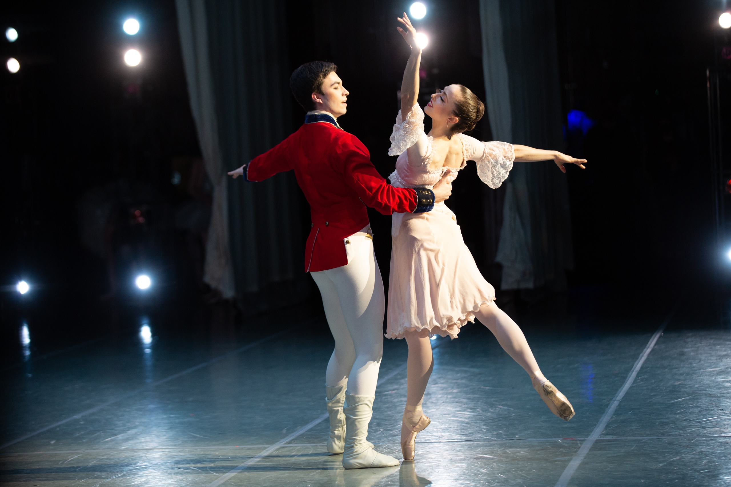 2022 - Nutcracker Vancouver - Michel Lavoie and Emilie Lewis - Photo by Michelle Blais