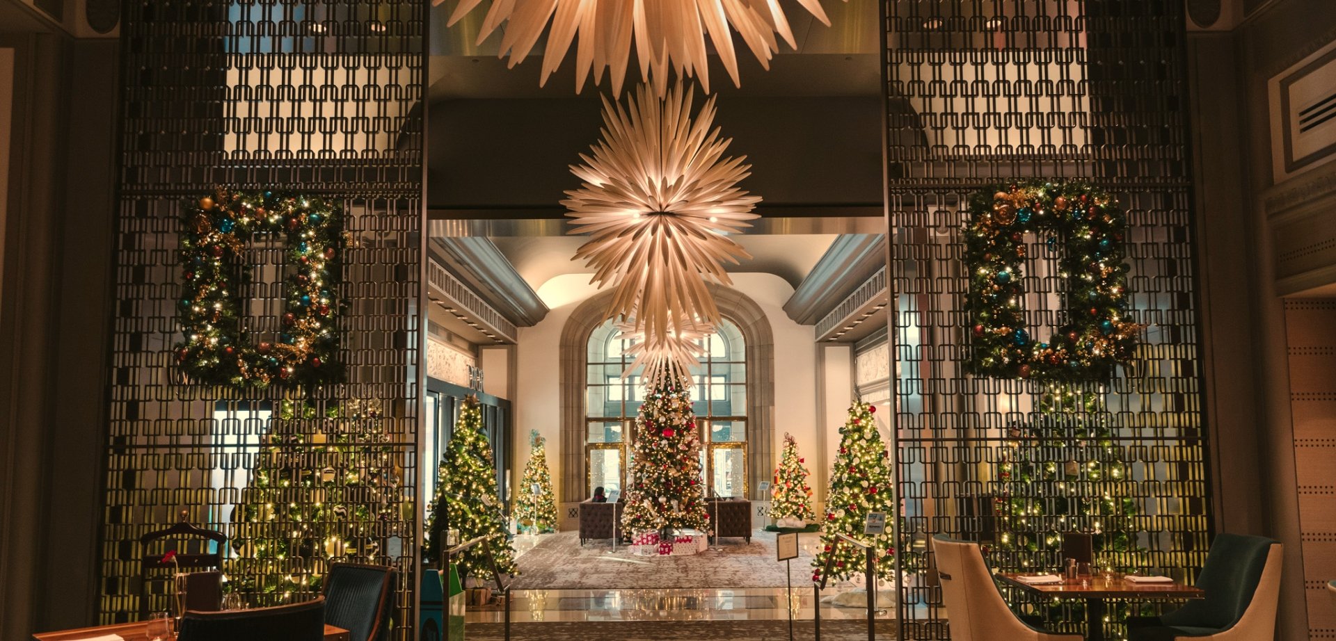 Christmas dinner in vancouver 2025: best restaurants, buffets & festive dining 11 Image