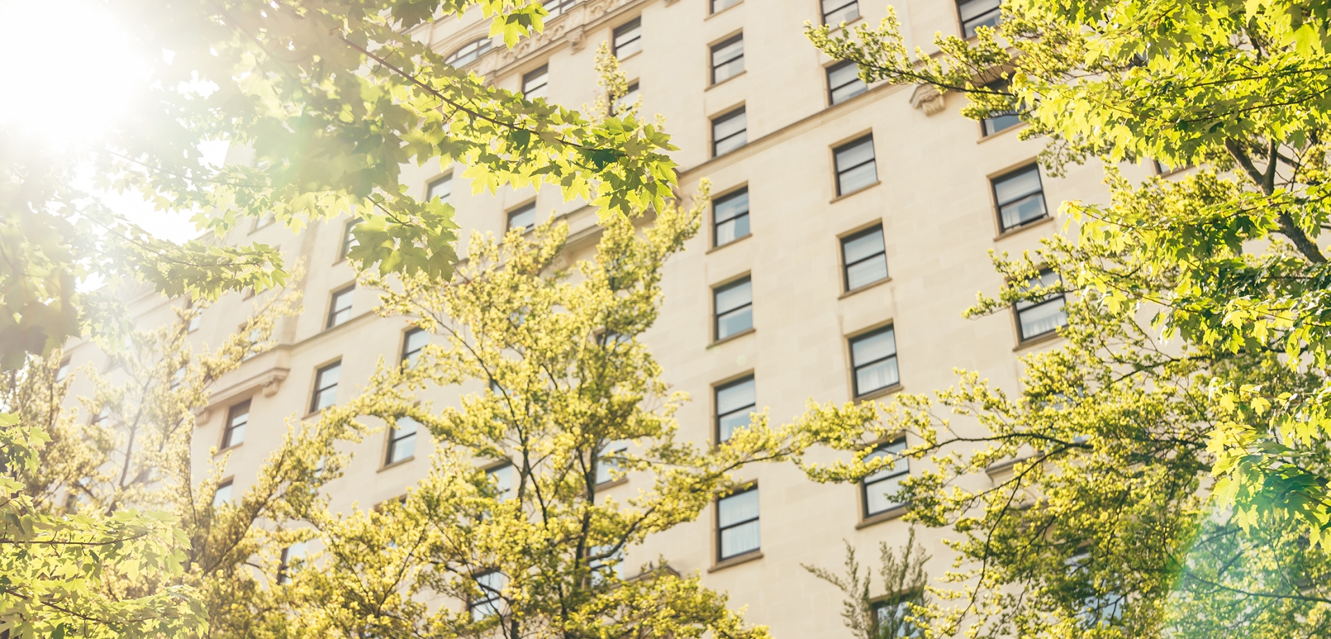 Exterior of Fairmont Hotel Vancouver in summer | Mark Hadj Hamou